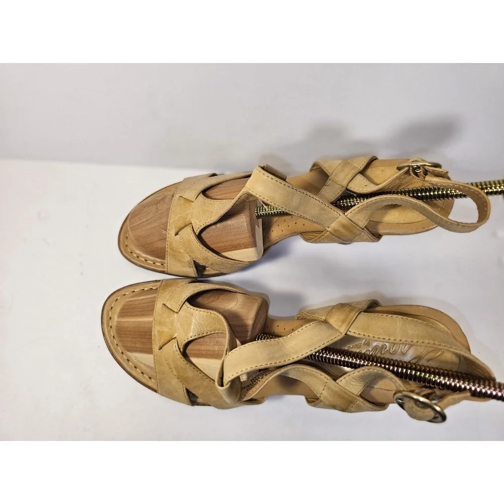 BORN CROWN US 8 Gold Leather Platform High Heel‎ Sandals Shoes Open Toe